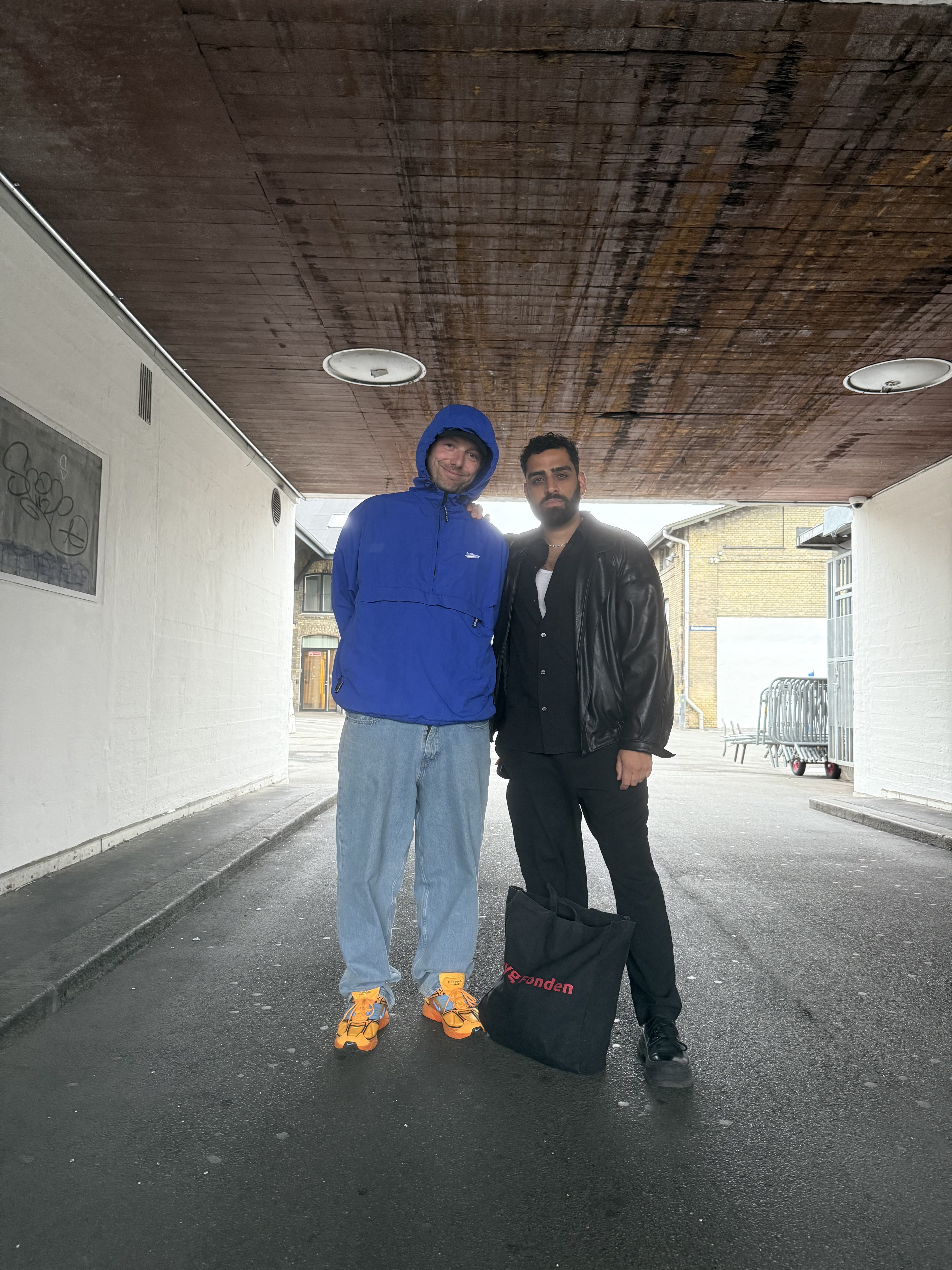 Bubbling Inside w/ HAKEEM + A.Dixen