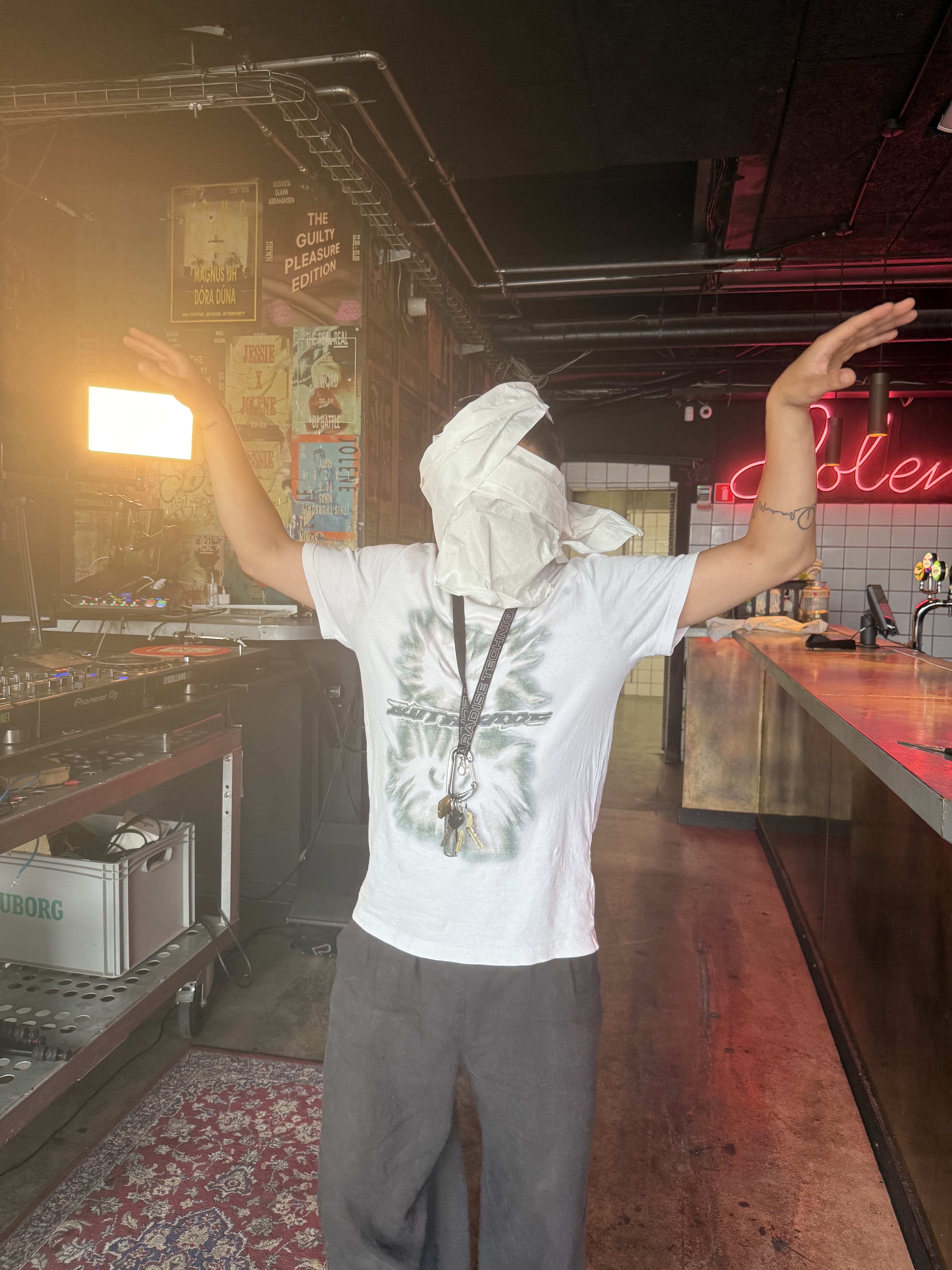 Mistery Show w/ Top Secret Cool DJs