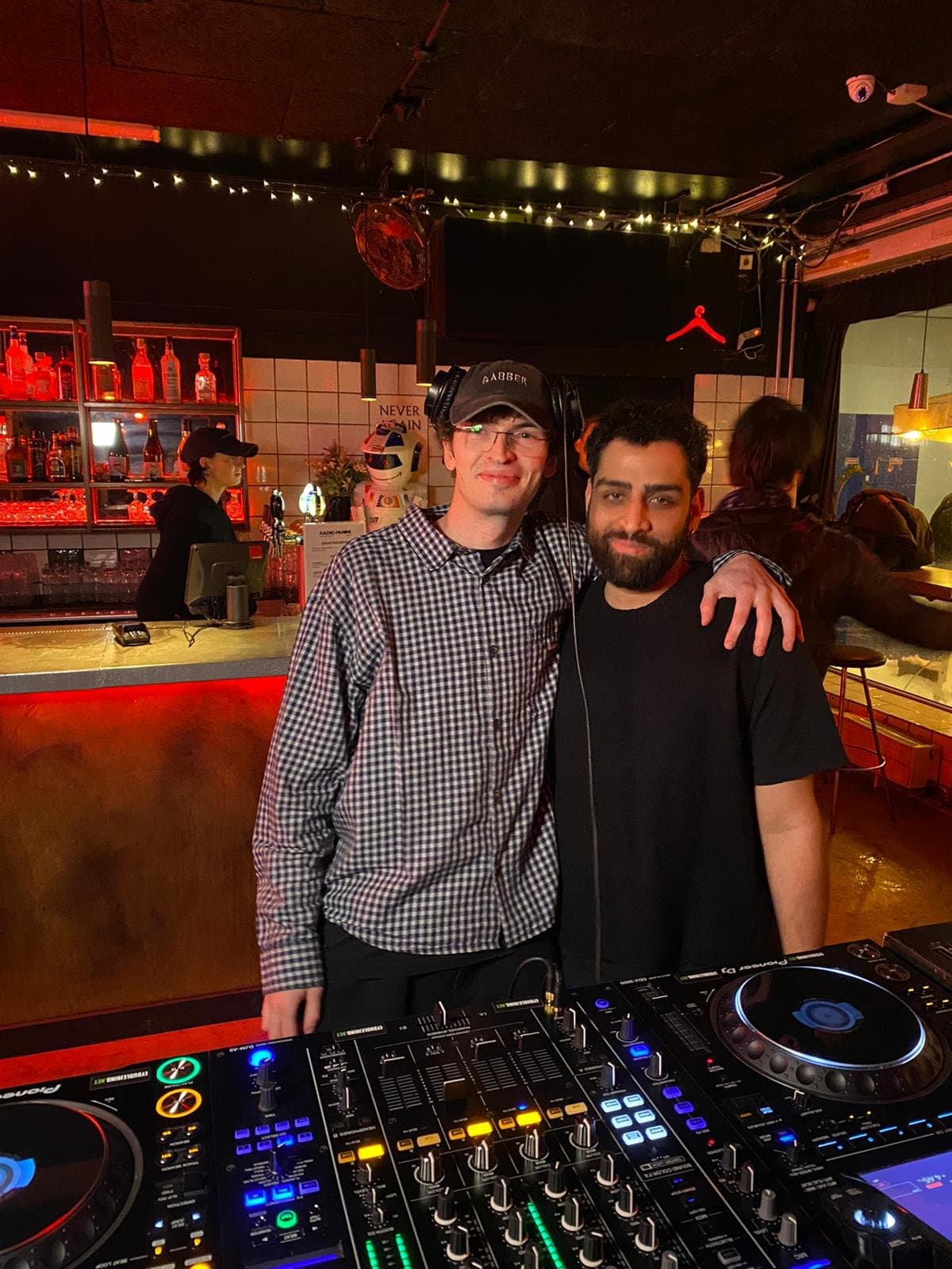 Bubbling inside w/ Hakeem & DJ JM