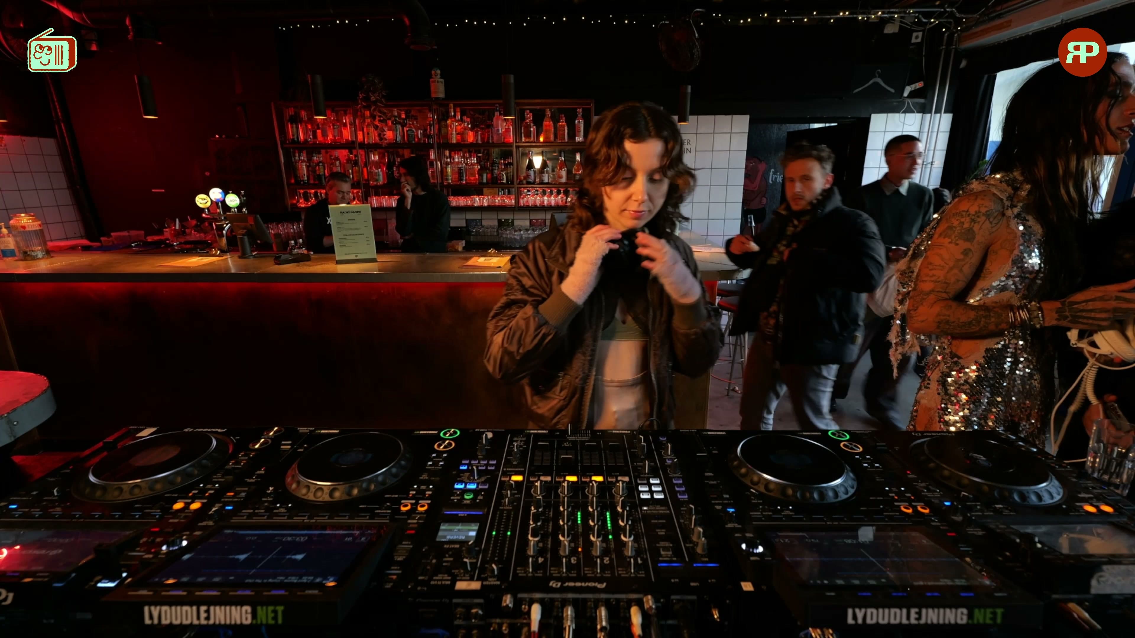 Masculina x dj g2g Takeover w/ ROSES